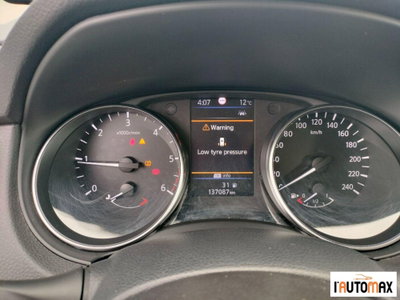 Nissan Qashqai 1.5 dCi 115 CV DCT Business (8)