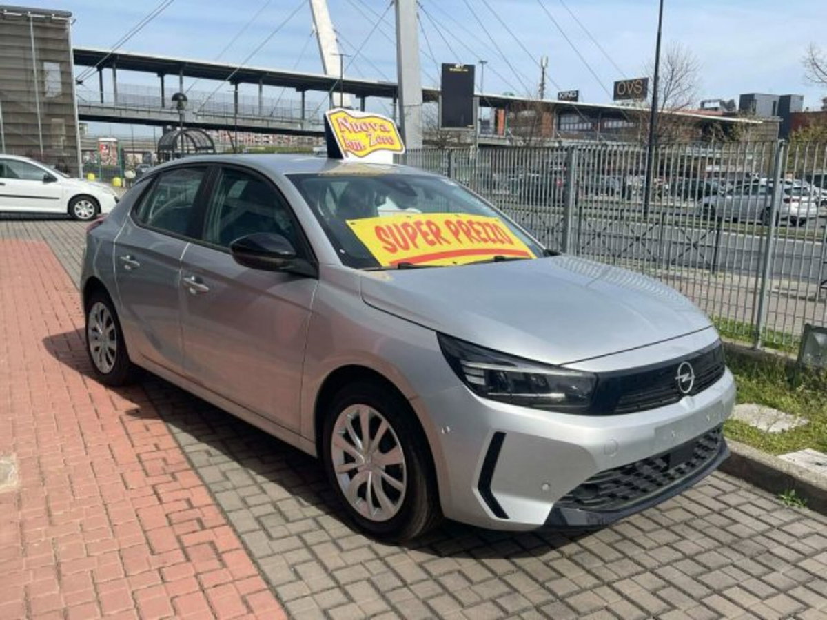 Opel Corsa 1.2 (2)