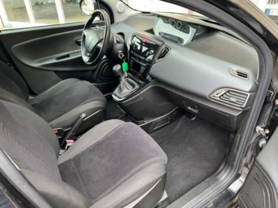 Lancia Ypsilon 1.3 MJT 16V 95 CV 5 porte S&S Platinum (13)