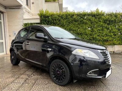 Lancia Ypsilon 1.3 MJT 16V 95 CV 5 porte S&S Platinum (2)