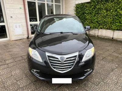 Lancia Ypsilon 1.3 MJT 16V 95 CV 5 porte S&S Platinum (7)