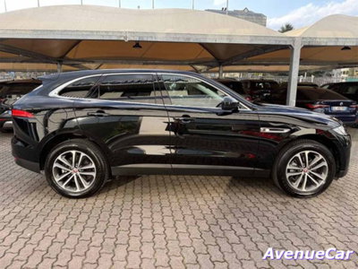 Jaguar F-Pace 2.0 D 180 CV AWD Prestige (4)