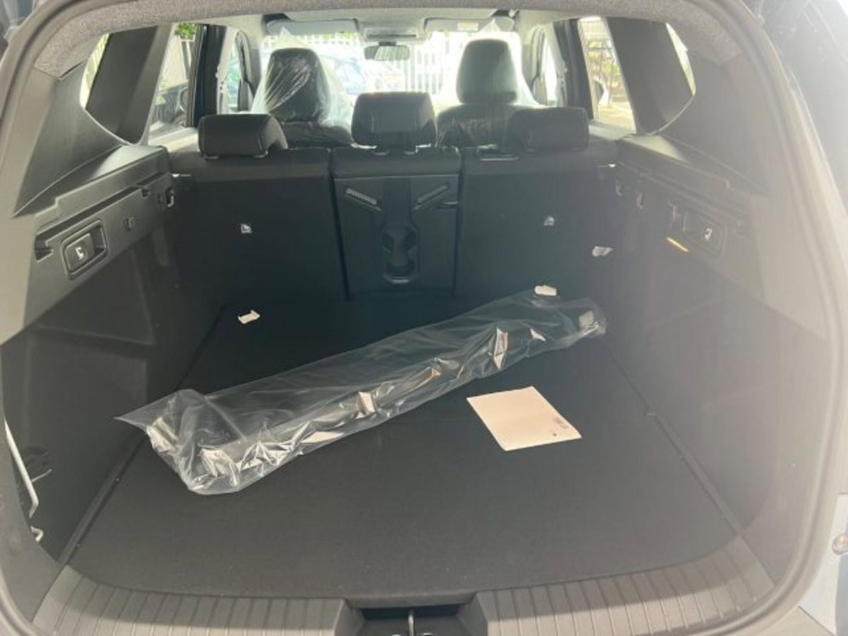 Dacia Bigster 1.8 hybrid Journey 155cv auto (18)