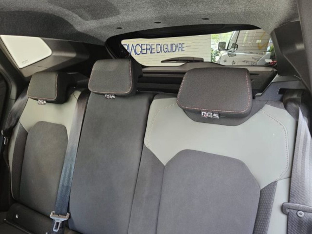 Dacia Duster 1.2 mild hybrid Extreme 4x4 130cv (9)