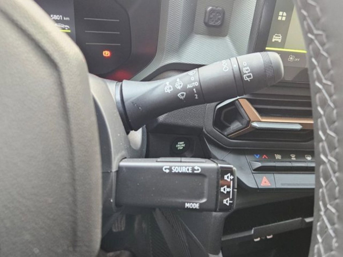 Dacia Duster 1.2 mild hybrid Extreme 4x4 130cv (10)