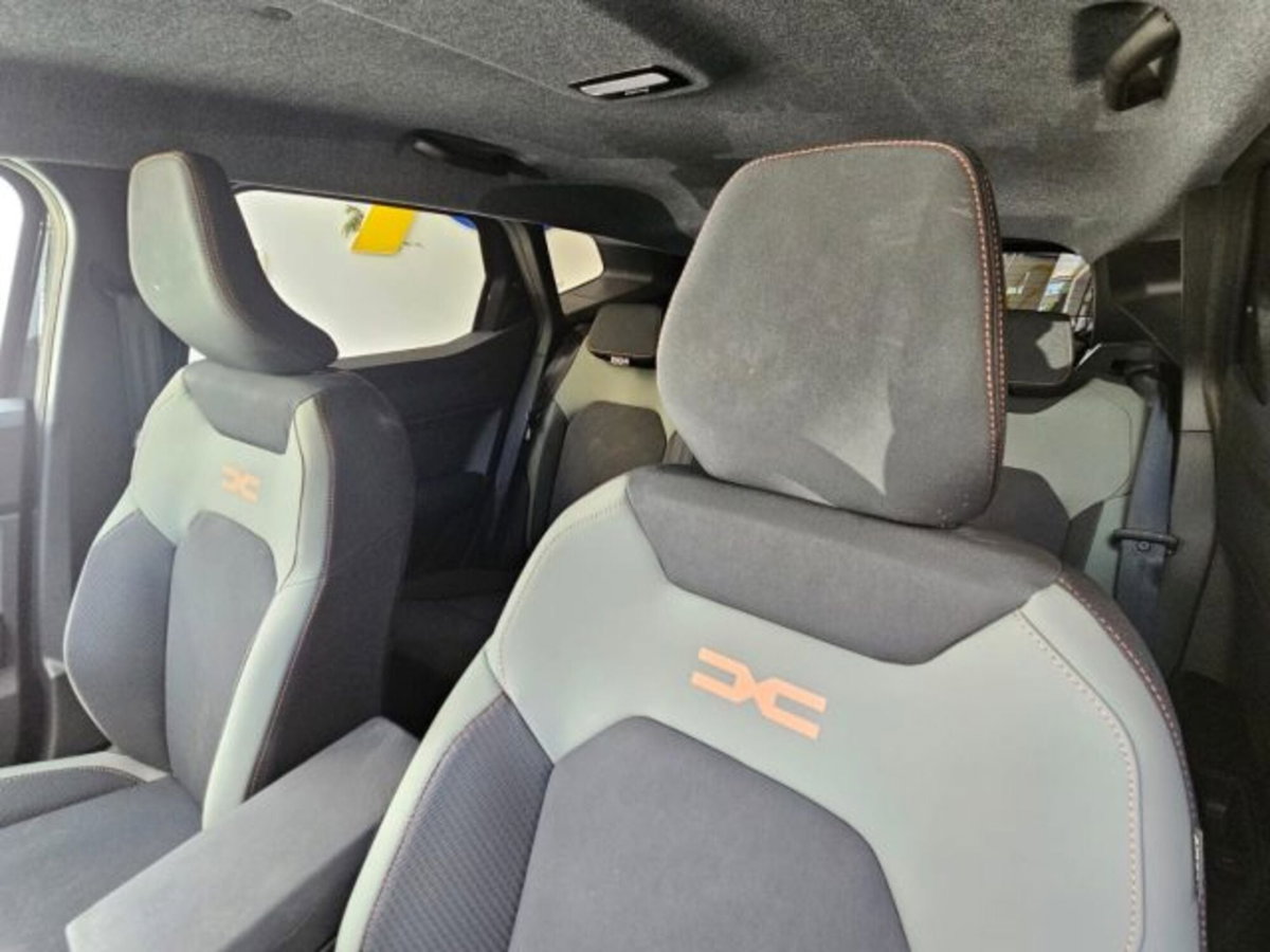 Dacia Duster 1.2 mild hybrid Extreme 4x4 130cv (15)
