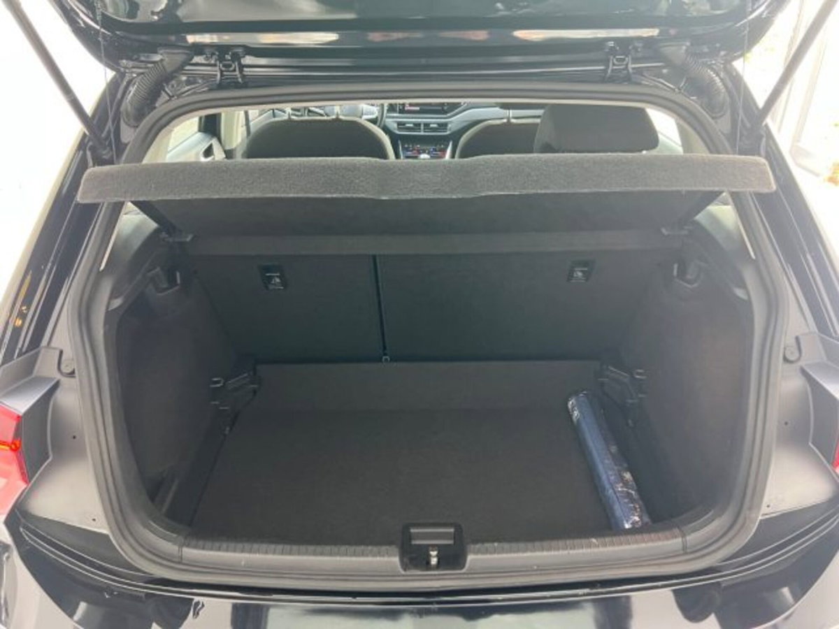 Volkswagen Polo 1.0 tsi Life 95cv (12)