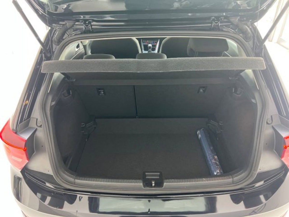 Volkswagen Polo 1.0 tsi Life 95cv (15)