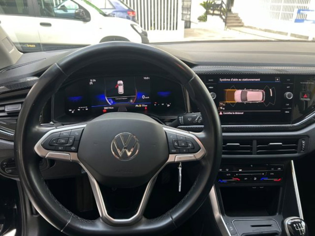 Volkswagen Polo 1.0 tsi Life 95cv (18)