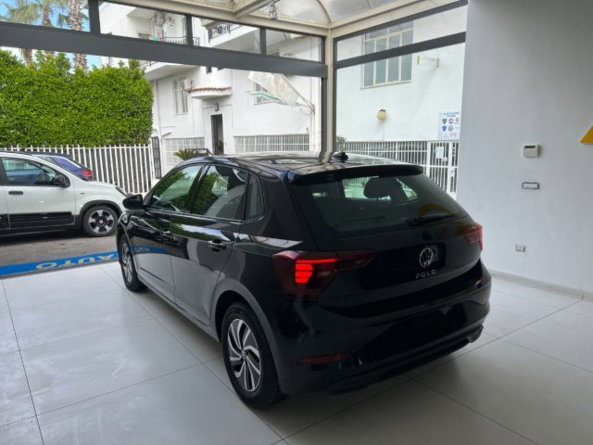 Volkswagen Polo 1.0 tsi Life 95cv (7)