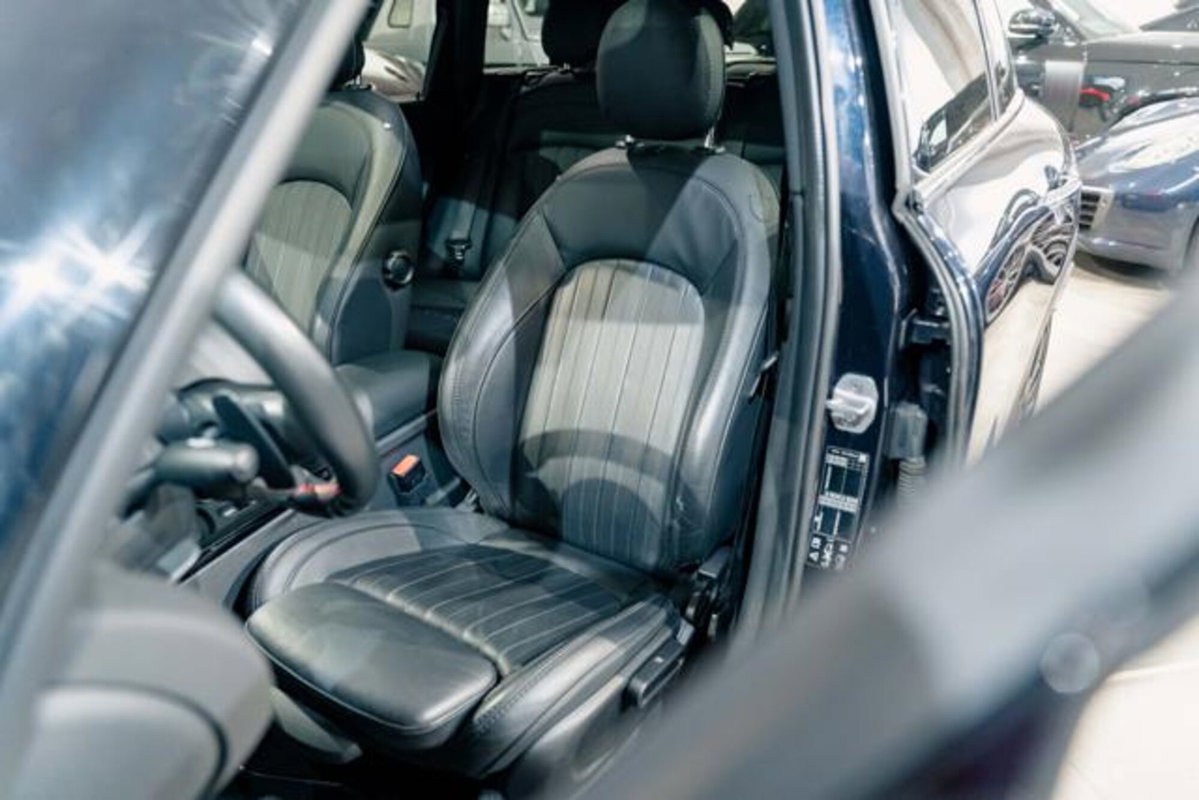 MINI Mini Clubman 2.0 John Cooper Works Clubman Rockingham GT Edition (10)