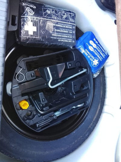 Citroen C3 Aircross PureTech 130 S&S EAT6 Shine (8)