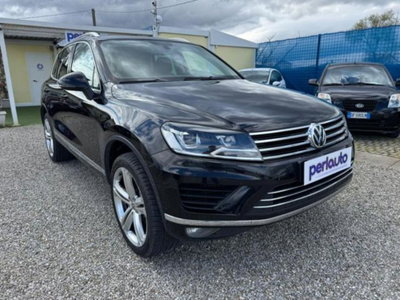 Volkswagen Touareg 3.0 TDI 262 CV tip. BMT Terrain Tech Executive (2)