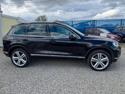 Volkswagen Touareg 3.0 TDI 262 CV tip. BMT Terrain Tech Executive (4)