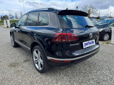 Volkswagen Touareg 3.0 TDI 262 CV tip. BMT Terrain Tech Executive (6)