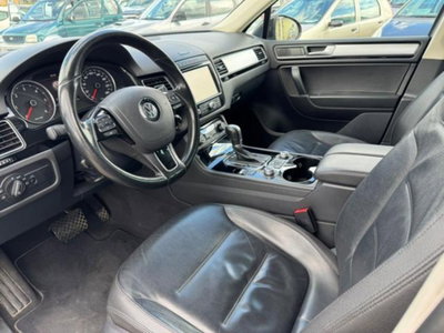 Volkswagen Touareg 3.0 TDI 262 CV tip. BMT Terrain Tech Executive (9)