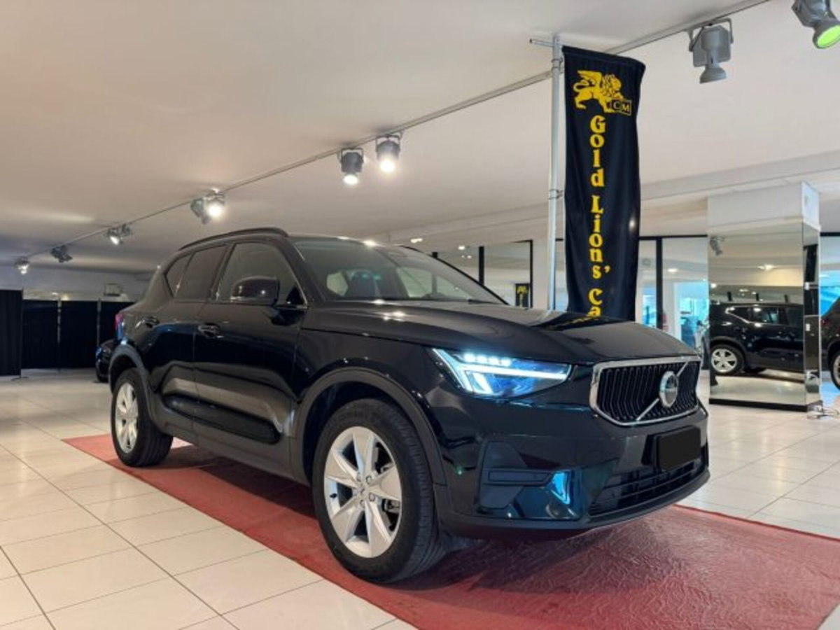 Volvo XC40 2.0 b3 Essential auto
