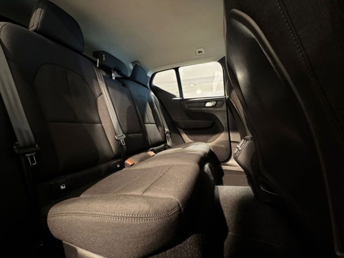 Volvo XC40 2.0 b3 Essential auto (13)
