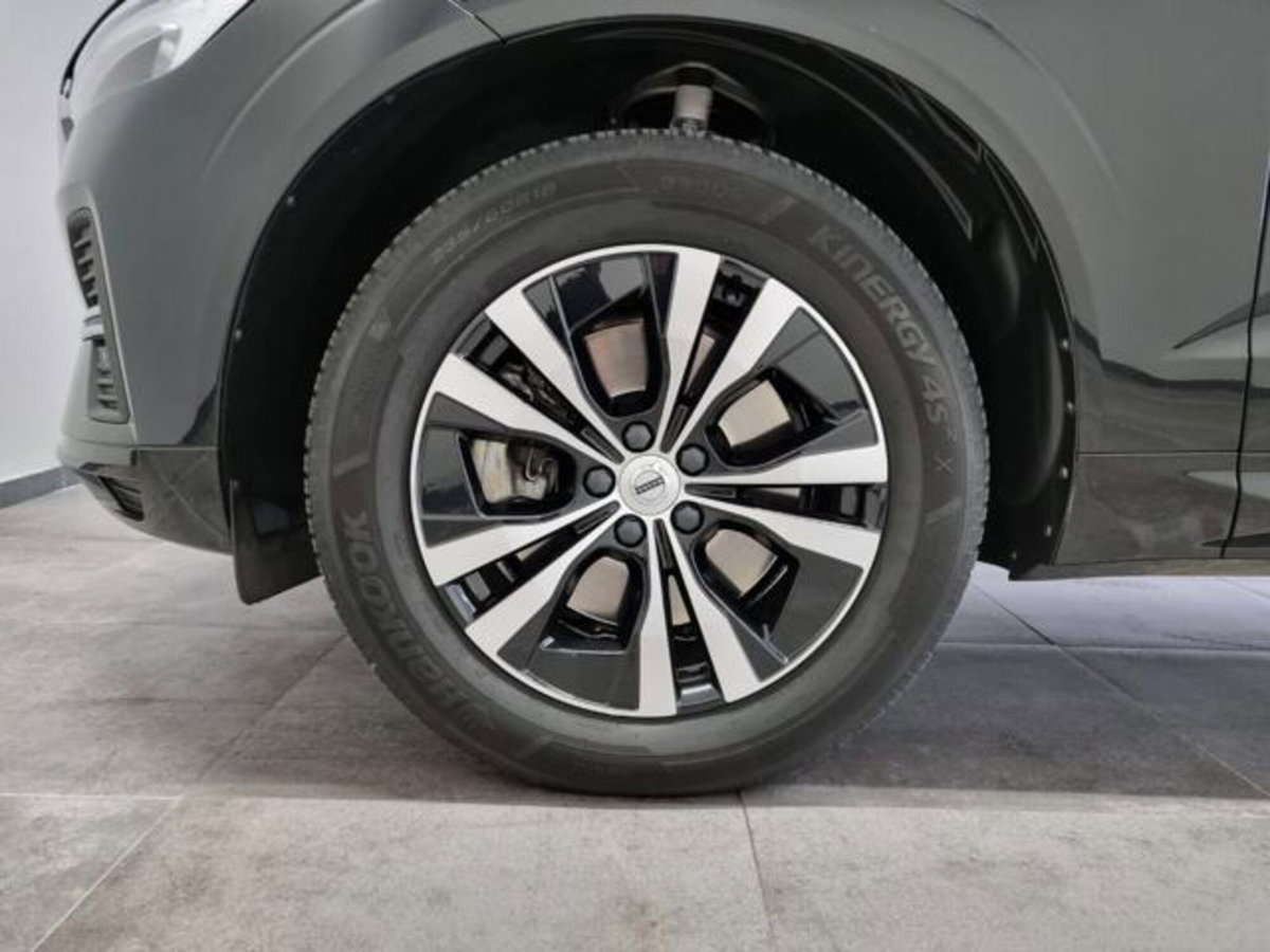 Volvo XC60 B5 (d) AWD Geartronic Momentum Pro (15)