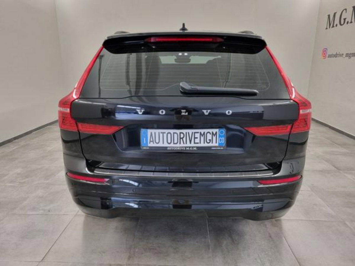 Volvo XC60 B5 (d) AWD Geartronic Momentum Pro (3)