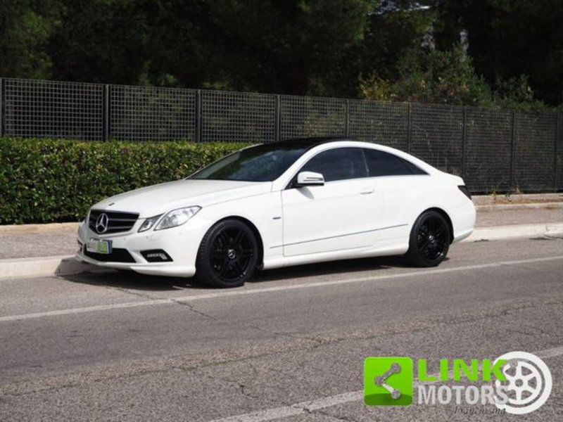Mercedes-Benz Classe E Coupé 220 CDI Coupé BlueEFFICIENCY Avantgarde