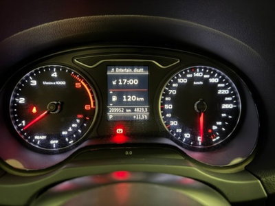 Audi A3 1.6 TDI 116 CV S tronic Sport (10)
