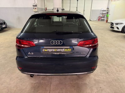 Audi A3 1.6 TDI 116 CV S tronic Sport (4)
