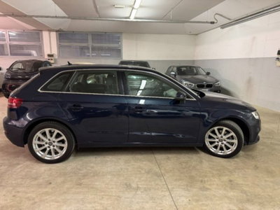 Audi A3 1.6 TDI 116 CV S tronic Sport (6)