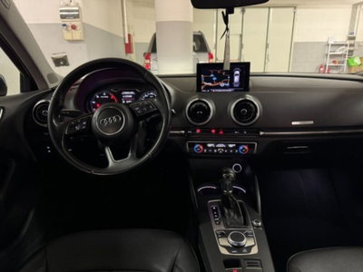 Audi A3 1.6 TDI 116 CV S tronic Sport (8)