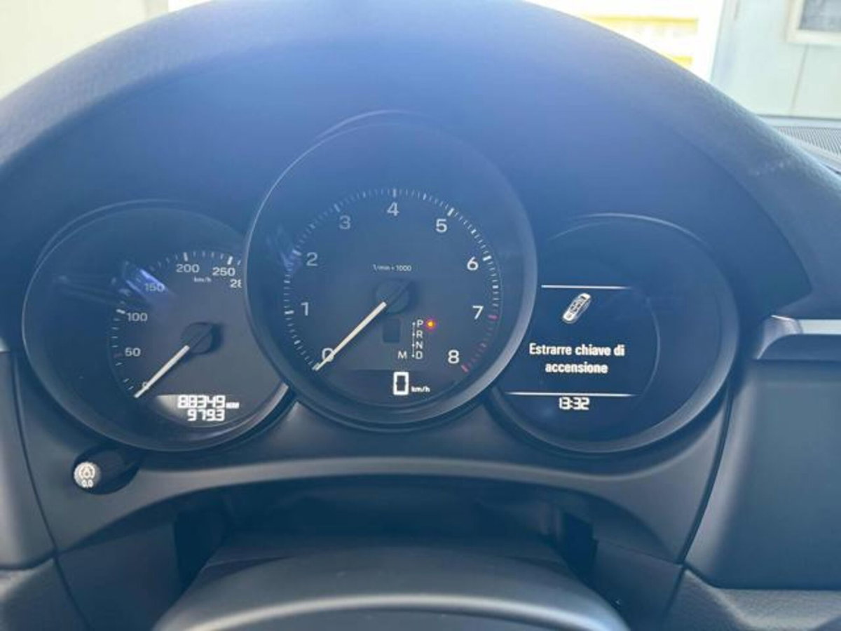Porsche Macan 2.0 265cv pdk (15)