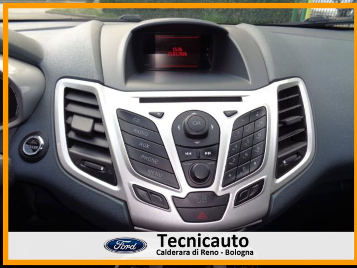 Ford Fiesta 1.2 82CV 5 porte (14)