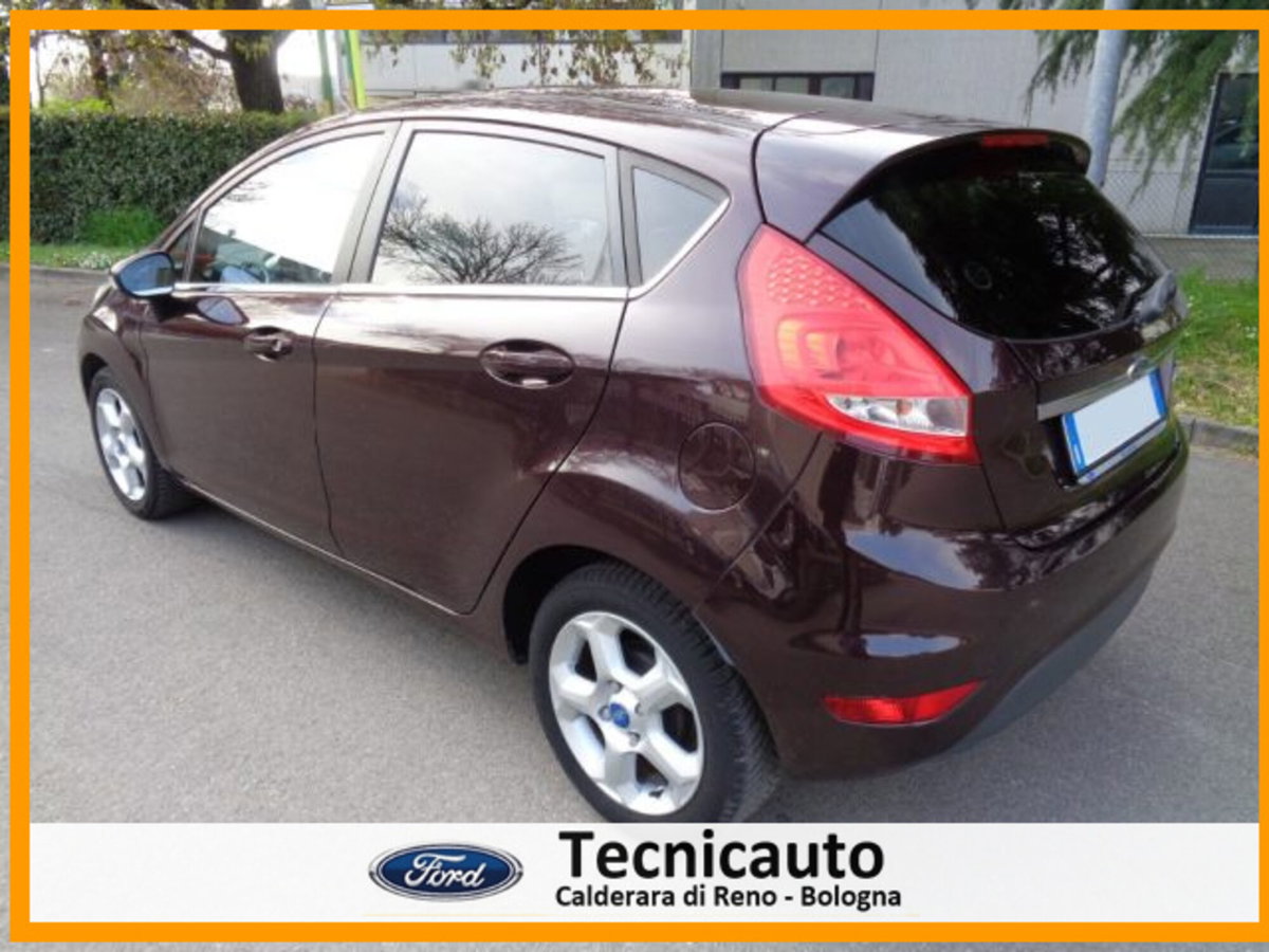 Ford Fiesta 1.2 82CV 5 porte (5)