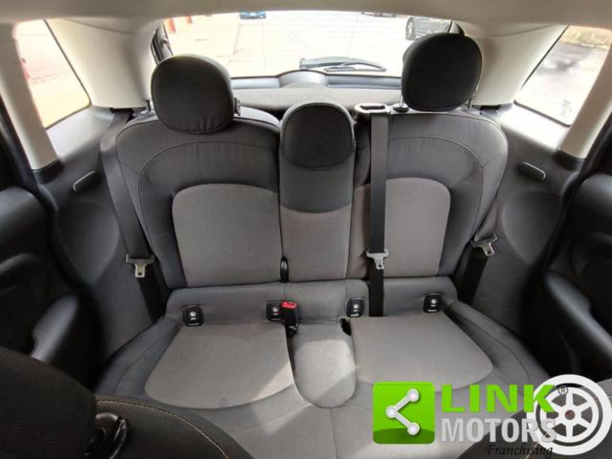 MINI Mini 1.5 Cooper D Business 5 porte (8)