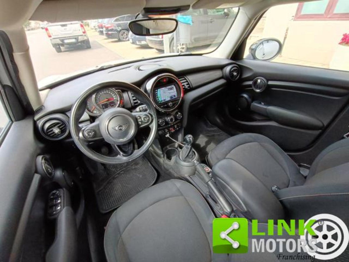 MINI Mini 1.5 Cooper D Business 5 porte (12)