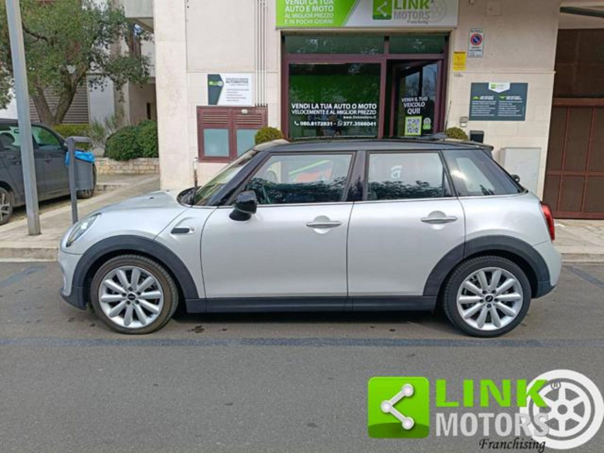 MINI Mini 1.5 Cooper D Business 5 porte (18)