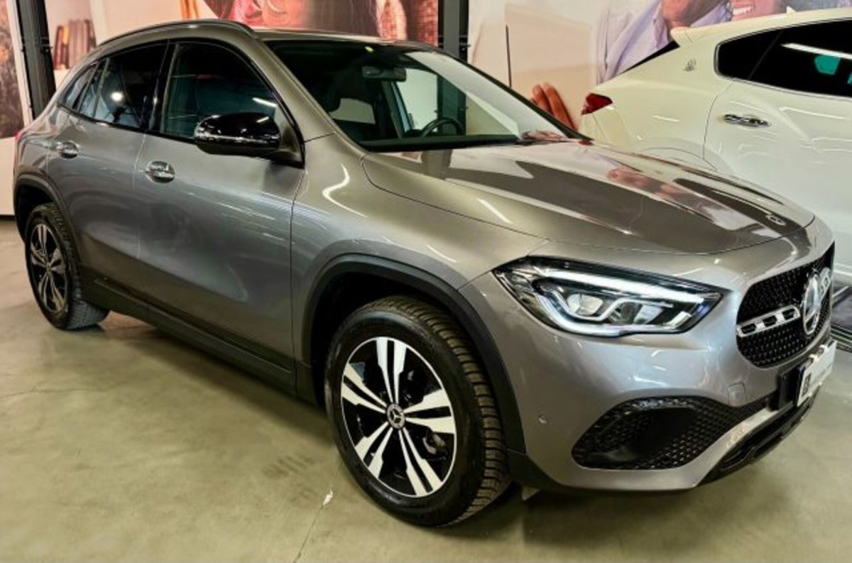 Mercedes-Benz GLA SUV 200 d Automatic Sport Plus (5)