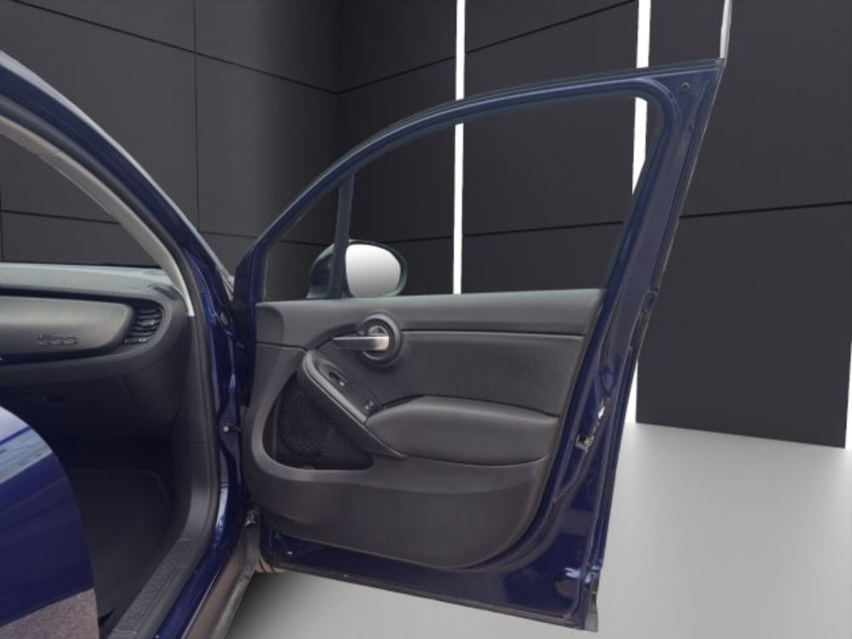 Fiat 500X 1.5 T4 Hybrid 130 CV DCT Yacht Club Capri (17)