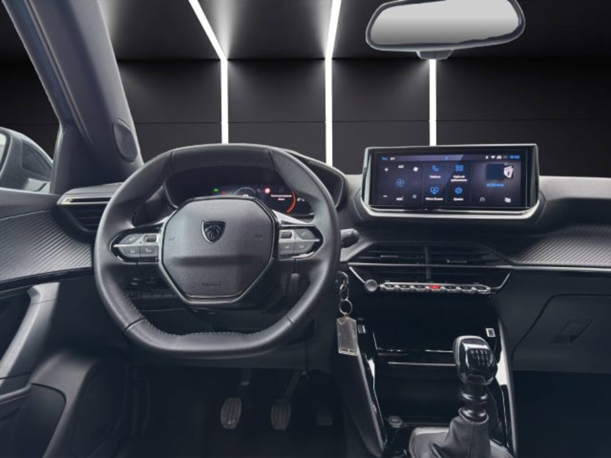 Peugeot 2008 PureTech 100 S&S Allure (13)