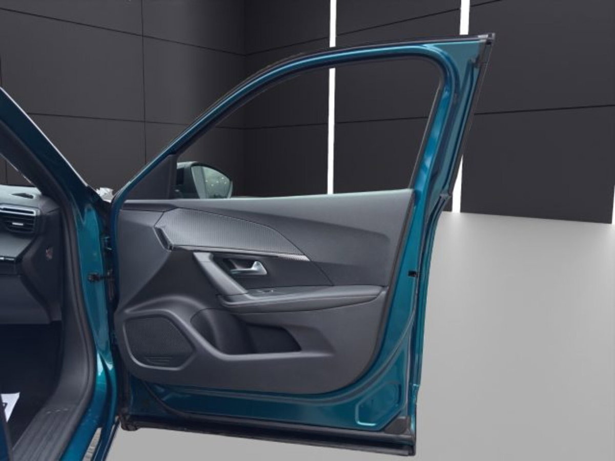 Peugeot 2008 PureTech 100 S&S Allure (16)