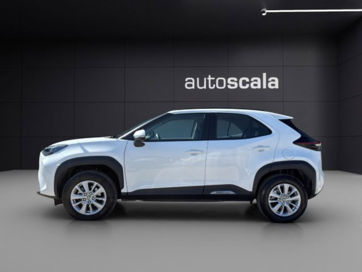 Toyota Yaris Cross 1.5 Hybrid 5p. E-CVT Active (2)