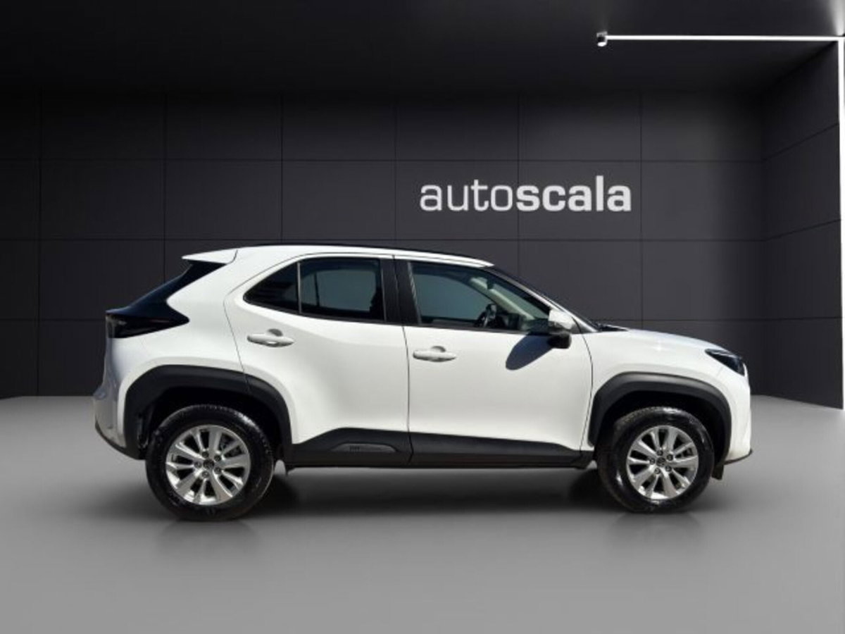 Toyota Yaris Cross 1.5 Hybrid 5p. E-CVT Active (6)