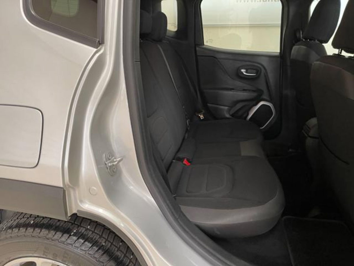 Jeep Renegade 1.6 Mjt 120 CV Limited (14)