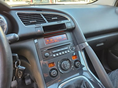 Peugeot 3008 1.6 HDi 112CV Tecno (13)