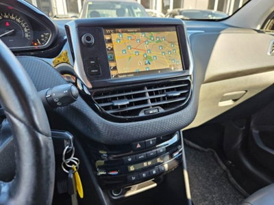 Peugeot 2008 100 Active (12)