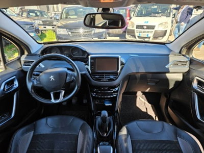 Peugeot 2008 100 Active (8)