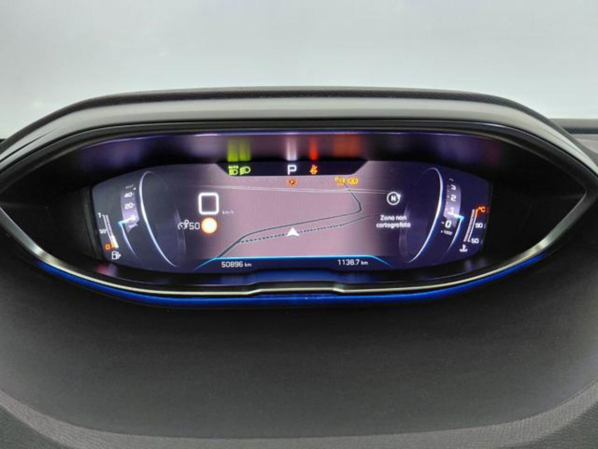 Peugeot 5008 1.5 bluehdi Allure Pack s&s 130cv eat8 (18)