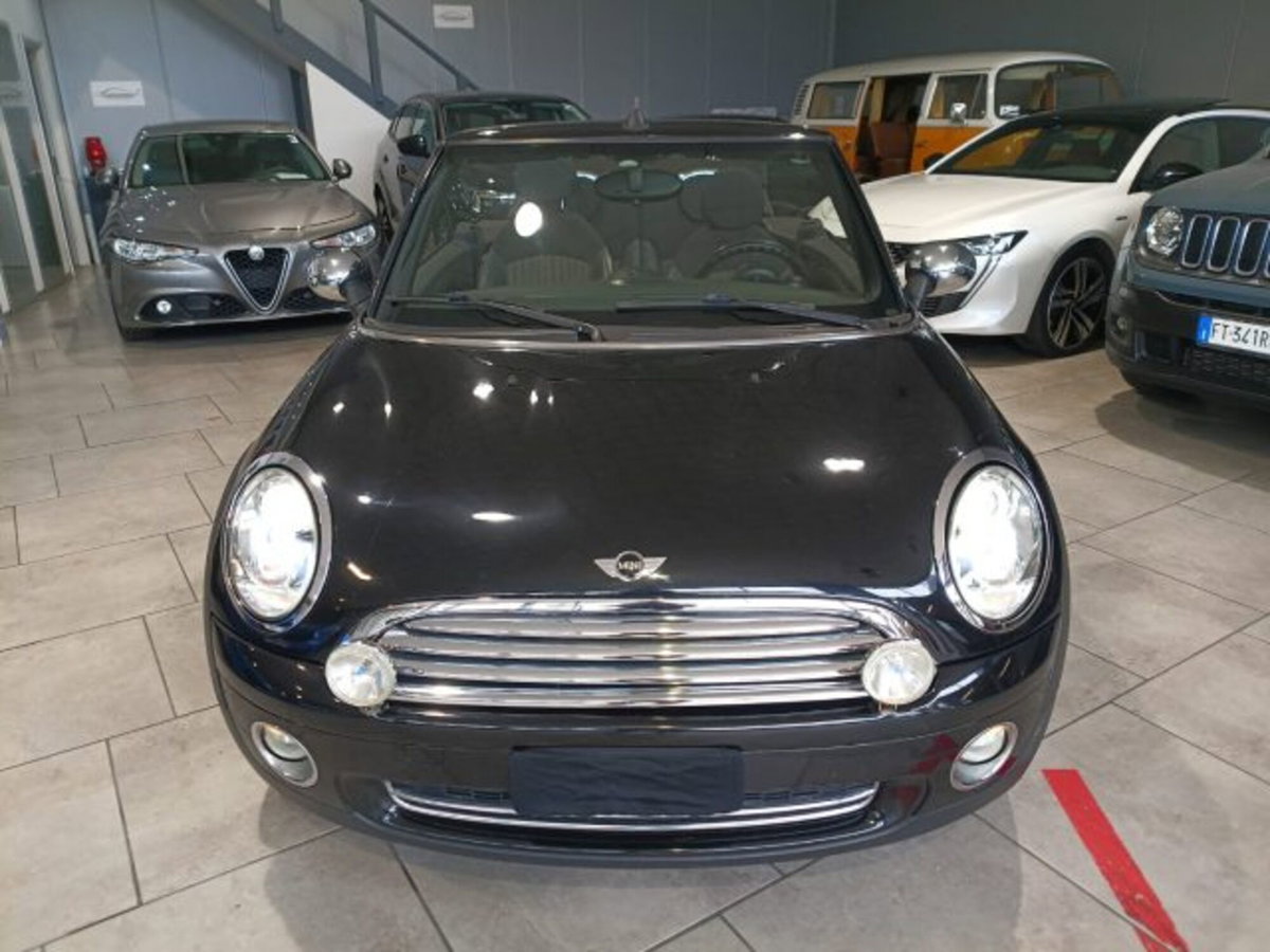 MINI Mini Cabrio 1.6 16V Cooper Cabrio (2)