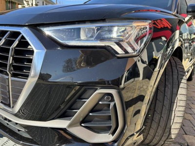 Audi Q3 2.0 TDI 150 CV S tronic S line Edition (15)