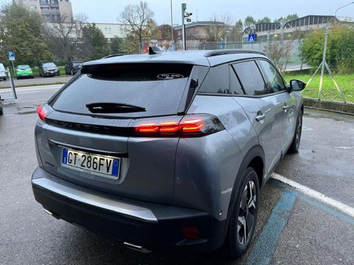 Peugeot 2008 PureTech 130 S&S EAT8 Allure Pack (2)