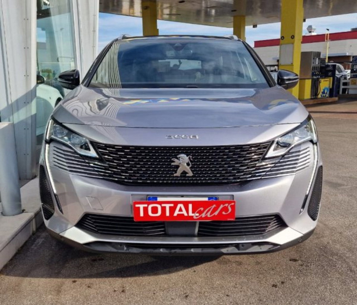 Peugeot 3008 BlueHDi 130 S&S EAT8 GT (2)